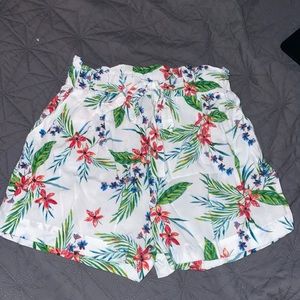 tropical print loose shorts